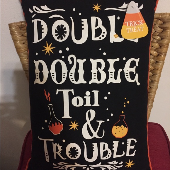 Halloween Decorations BNWT!!! - Picture 1 of 2